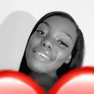 Meet your Posher, Samara